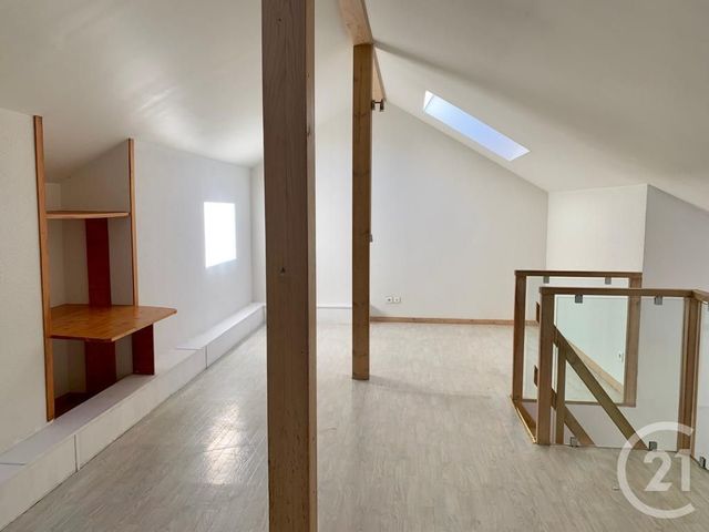 Appartement F4 à louer - 4 pièces - 95 m2 - Pontarlier - 25 - FRANCHE-COMTE