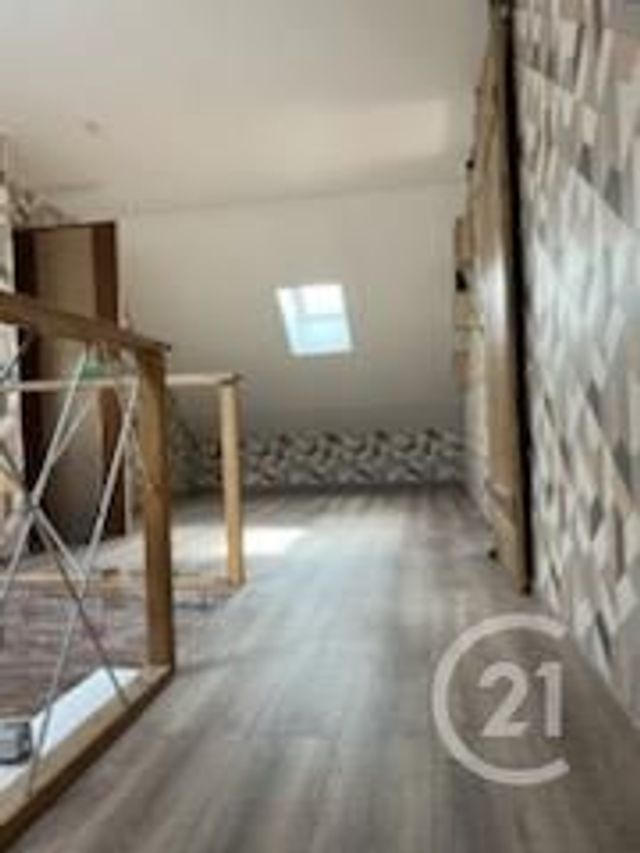 Appartement F4 à louer - 4 pièces - 107,65 m2 - Pontarlier - 25 - FRANCHE-COMTE