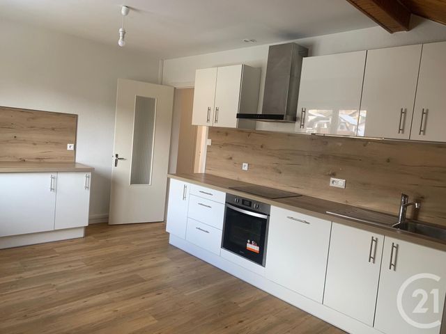 Appartement F3 &agrave; louer - 3 pi&egrave;ces - 76,45 m2 - Pontarlier - 25 - FRANCHE-COMTE