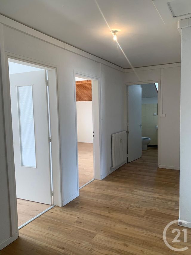 Appartement F3 &agrave; louer - 3 pi&egrave;ces - 76,45 m2 - Pontarlier - 25 - FRANCHE-COMTE