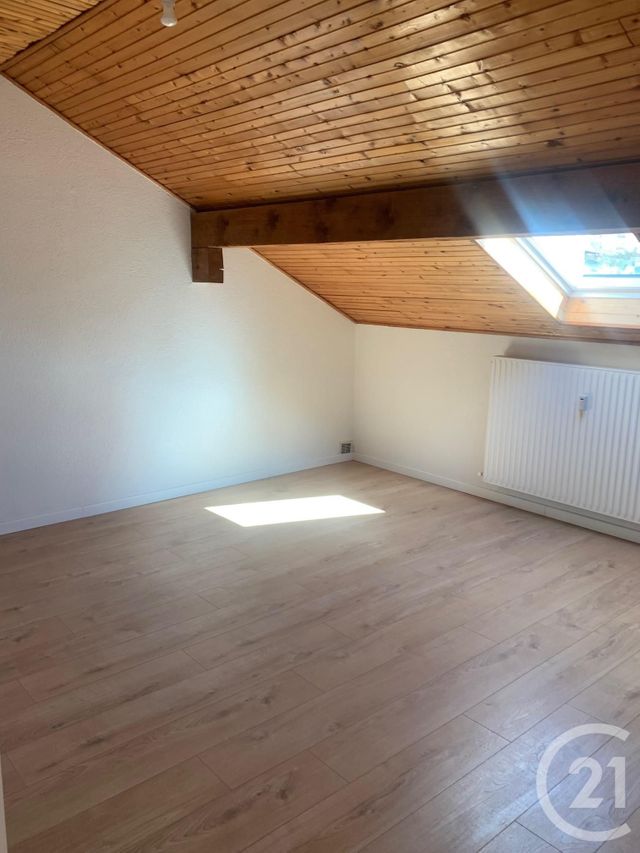 Appartement F3 &agrave; louer - 3 pi&egrave;ces - 76,45 m2 - Pontarlier - 25 - FRANCHE-COMTE