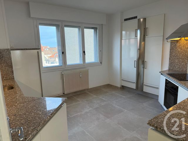 Appartement F3 &agrave; louer - 3 pi&egrave;ces - 123,78 m2 - Pontarlier - 25 - FRANCHE-COMTE