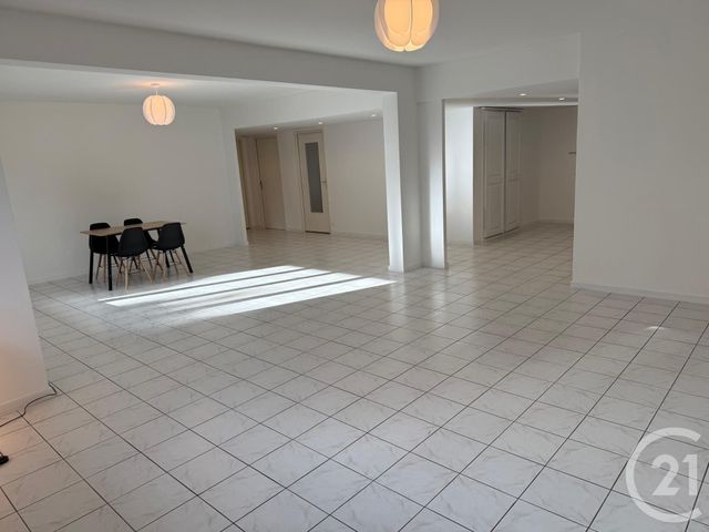 Appartement F3 &agrave; louer - 3 pi&egrave;ces - 123,78 m2 - Pontarlier - 25 - FRANCHE-COMTE