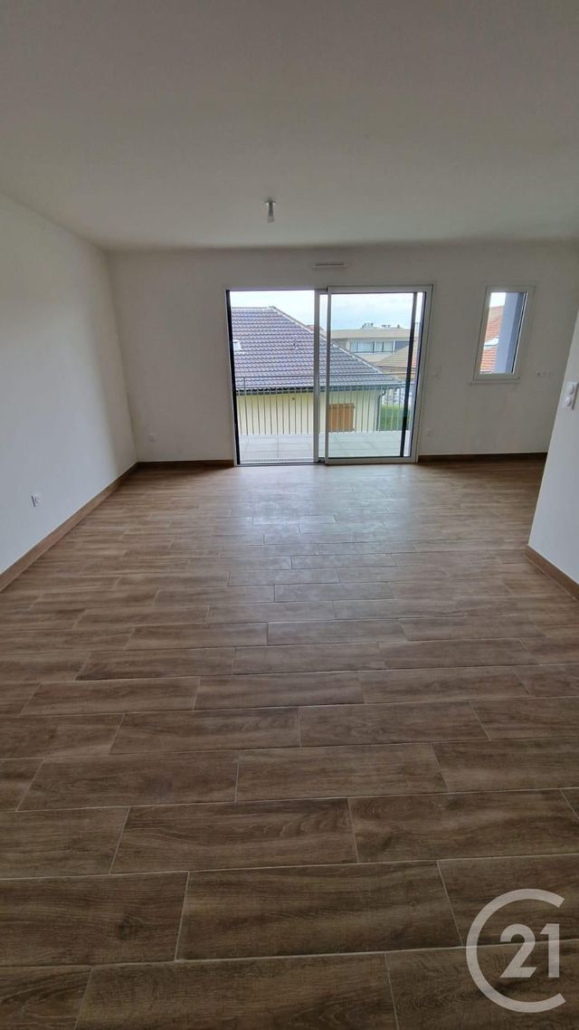 Appartement F3 &agrave; louer - 3 pi&egrave;ces - 81,93 m2 - Pontarlier - 25 - FRANCHE-COMTE