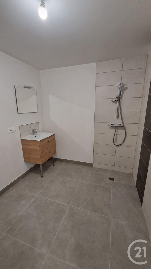 Appartement F3 &agrave; louer - 3 pi&egrave;ces - 81,93 m2 - Pontarlier - 25 - FRANCHE-COMTE