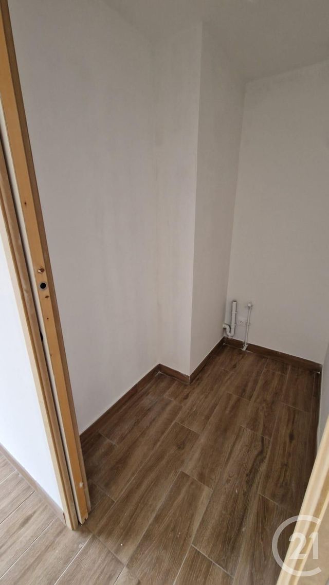 Appartement F3 &agrave; louer - 3 pi&egrave;ces - 81,93 m2 - Pontarlier - 25 - FRANCHE-COMTE
