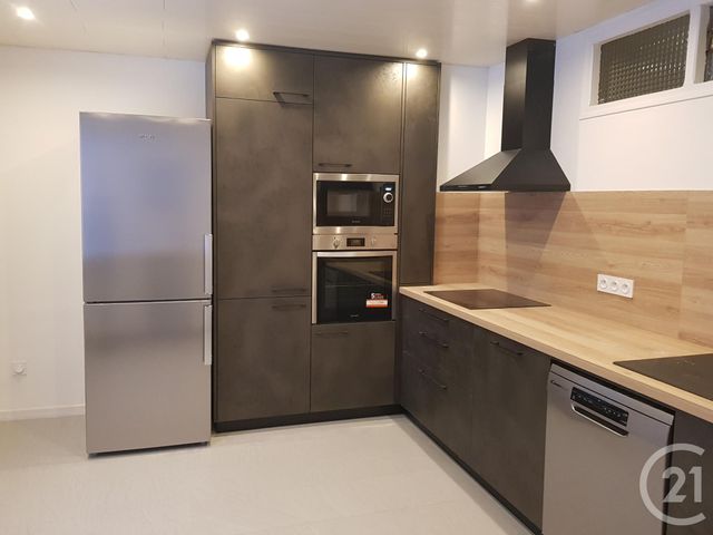 Appartement F6 &agrave; louer - 6 pi&egrave;ces - 145 m2 - Vaux Et Chantegrue - 25 - FRANCHE-COMTE