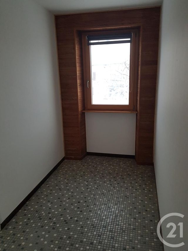 Appartement F6 &agrave; louer - 6 pi&egrave;ces - 145 m2 - Vaux Et Chantegrue - 25 - FRANCHE-COMTE