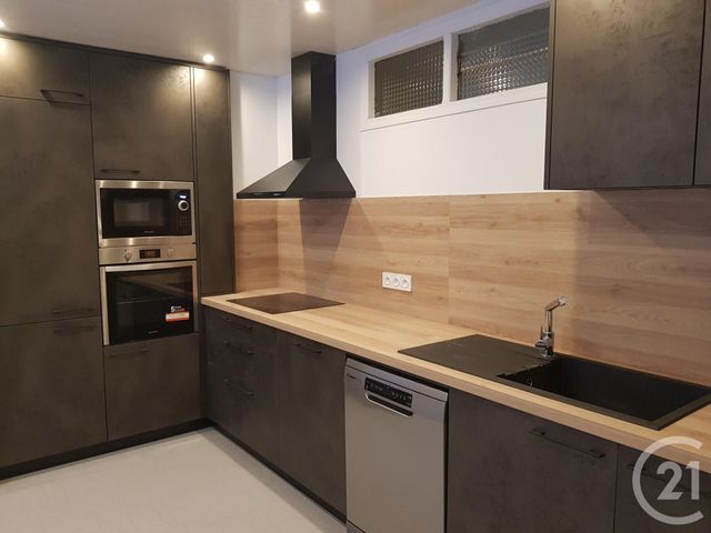 Appartement F6 &agrave; louer - 6 pi&egrave;ces - 145 m2 - Vaux Et Chantegrue - 25 - FRANCHE-COMTE
