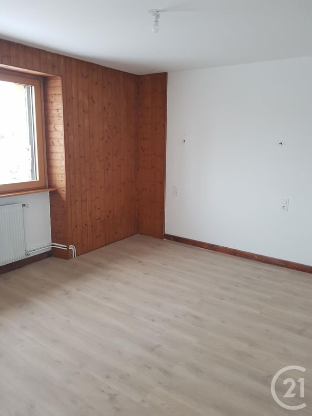 Appartement F6 &agrave; louer - 6 pi&egrave;ces - 145 m2 - Vaux Et Chantegrue - 25 - FRANCHE-COMTE