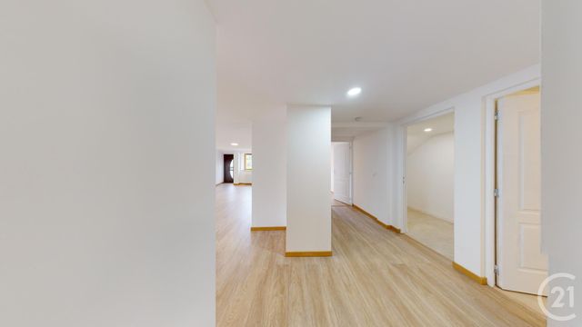 Appartement F3 &agrave; louer - 3 pi&egrave;ces - 69,73 m2 - Arcon - 25 - FRANCHE-COMTE