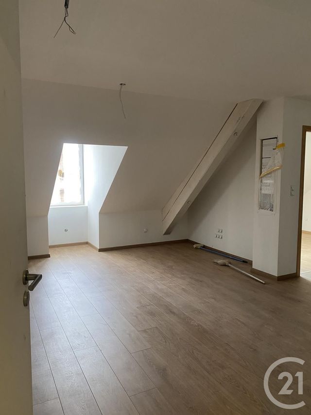 Appartement Duplex &agrave; louer - 3 pi&egrave;ces - 43,12 m2 - Pontarlier - 25 - FRANCHE-COMTE