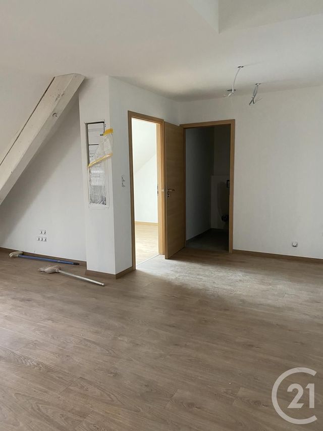 Appartement Duplex &agrave; louer - 3 pi&egrave;ces - 43,12 m2 - Pontarlier - 25 - FRANCHE-COMTE