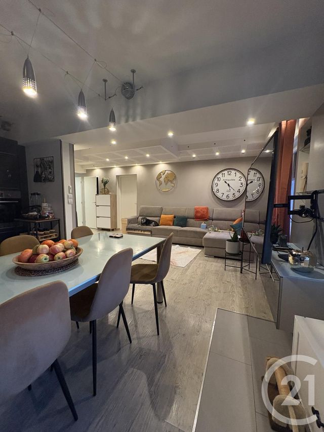 Appartement F4 &agrave; louer - 4 pi&egrave;ces - 98 m2 - Pontarlier - 25 - FRANCHE-COMTE