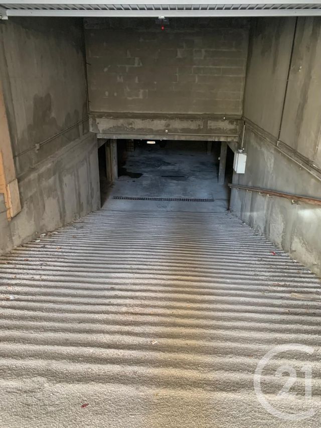 Parking &agrave; louer - 15 m2 - Pontarlier - 25 - FRANCHE-COMTE