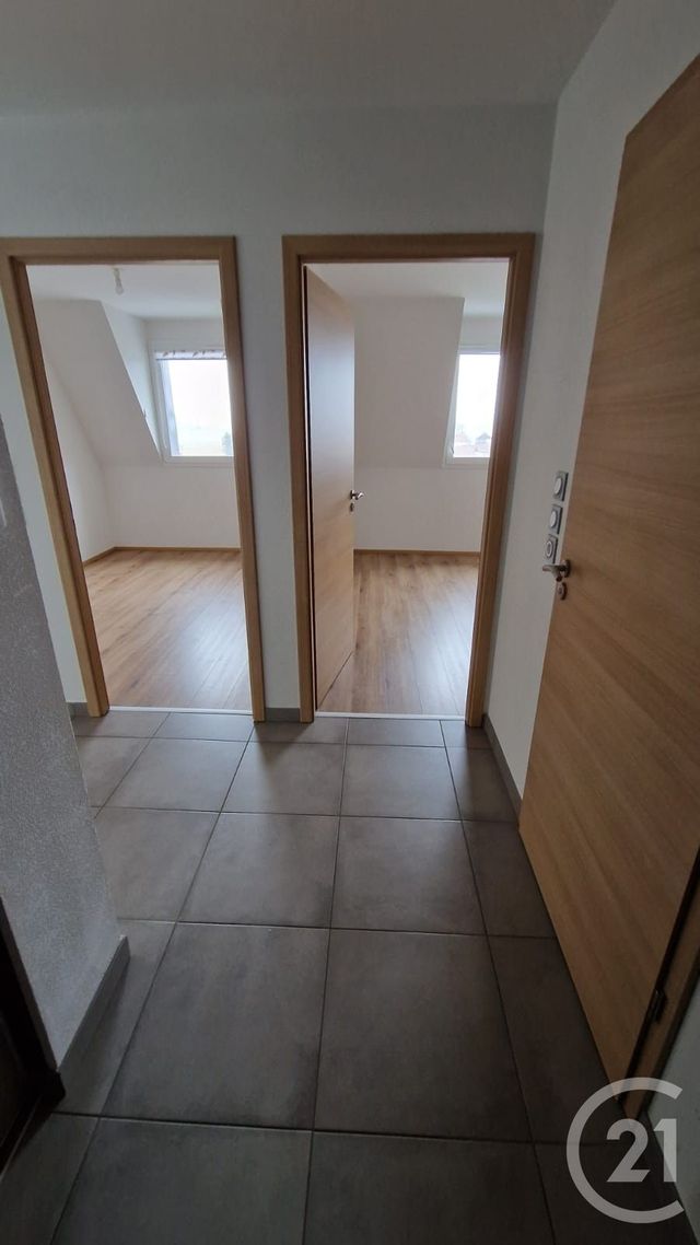 Appartement F3 &agrave; louer - 3 pi&egrave;ces - 61 m2 - Gilley - 25 - FRANCHE-COMTE