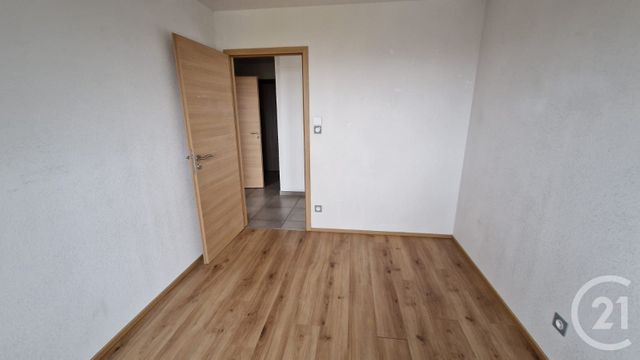 Appartement F3 &agrave; louer - 3 pi&egrave;ces - 61 m2 - Gilley - 25 - FRANCHE-COMTE
