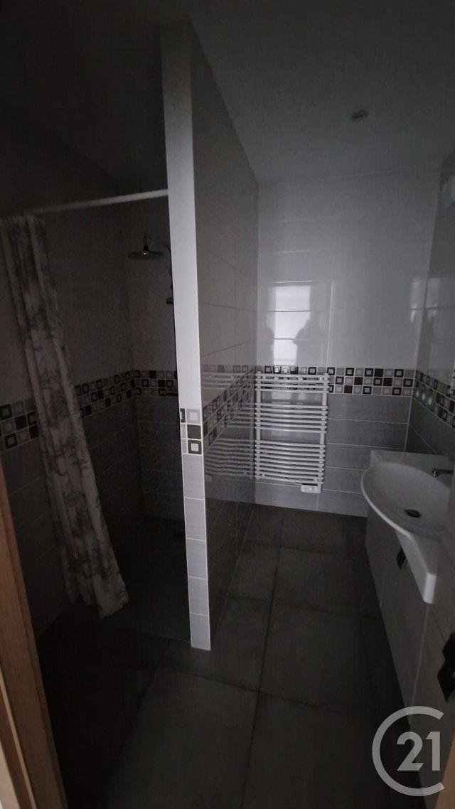 Appartement F3 &agrave; louer - 3 pi&egrave;ces - 61 m2 - Gilley - 25 - FRANCHE-COMTE