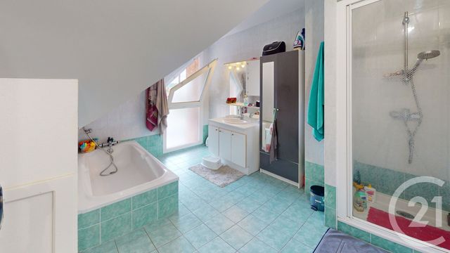 Appartement F5 &agrave; vendre - 5 pi&egrave;ces - 106 m2 - Doubs - 25 - FRANCHE-COMTE