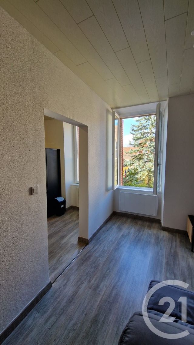 Appartement F1 bis &agrave; louer - 2 pi&egrave;ces - 32,18 m2 - Pontarlier - 25 - FRANCHE-COMTE