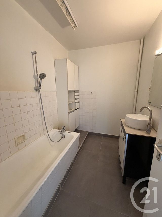 Appartement F3 &agrave; vendre - 3 pi&egrave;ces - 57,30 m2 - Pontarlier - 25 - FRANCHE-COMTE