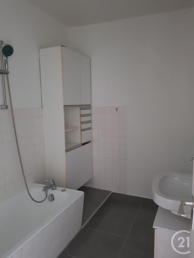 Appartement F3 &agrave; vendre - 3 pi&egrave;ces - 57,30 m2 - Pontarlier - 25 - FRANCHE-COMTE