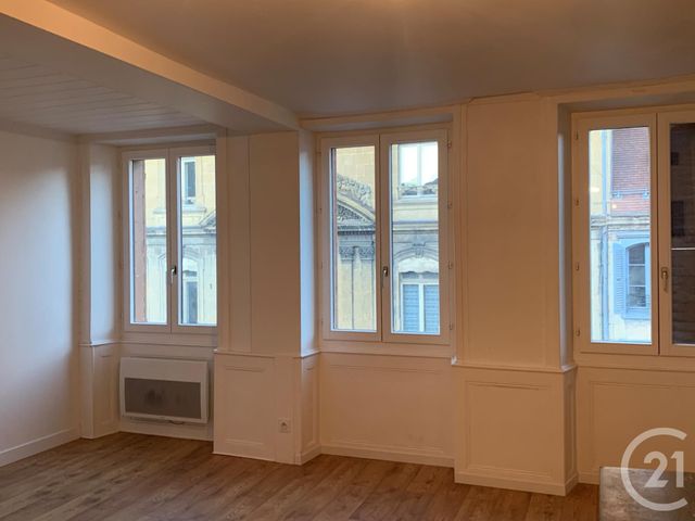 Appartement F3 &agrave; louer - 3 pi&egrave;ces - 87 m2 - Pontarlier - 25 - FRANCHE-COMTE