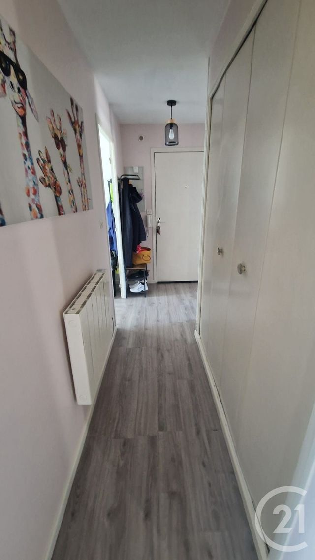 Appartement F3 &agrave; louer - 3 pi&egrave;ces - 69 m2 - Pontarlier - 25 - FRANCHE-COMTE