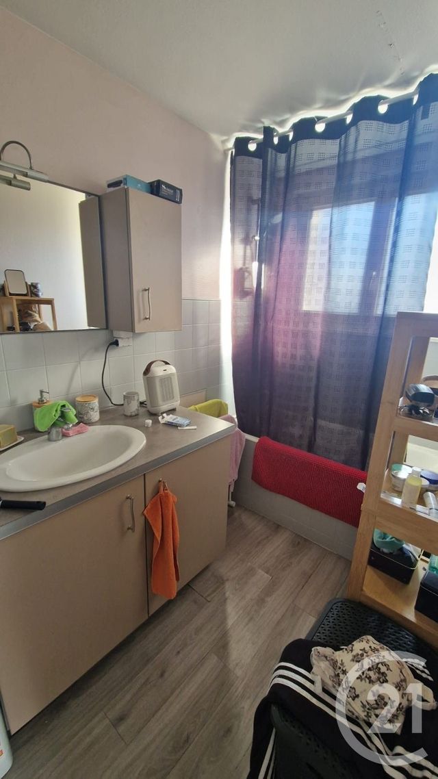 Appartement F3 &agrave; louer - 3 pi&egrave;ces - 69 m2 - Pontarlier - 25 - FRANCHE-COMTE
