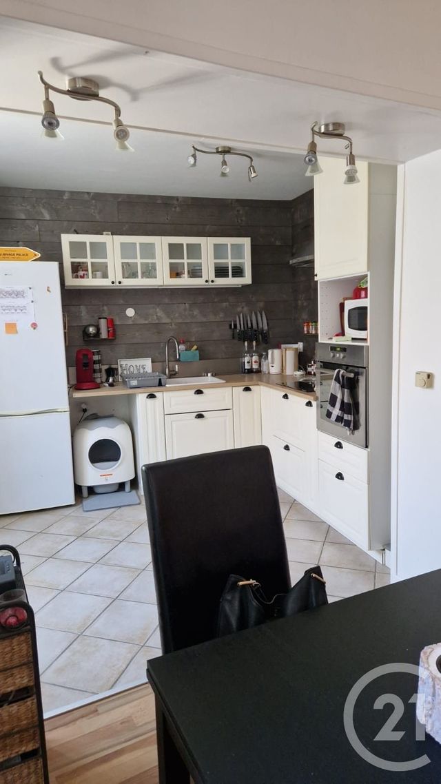 Appartement F2 &agrave; louer - 2 pi&egrave;ces - 48,04 m2 - Pontarlier - 25 - FRANCHE-COMTE
