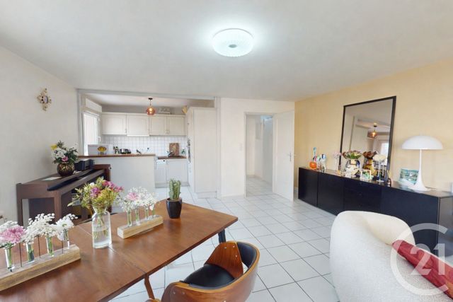 Appartement F2 &agrave; louer - 2 pi&egrave;ces - 55,73 m2 - Pontarlier - 25 - FRANCHE-COMTE