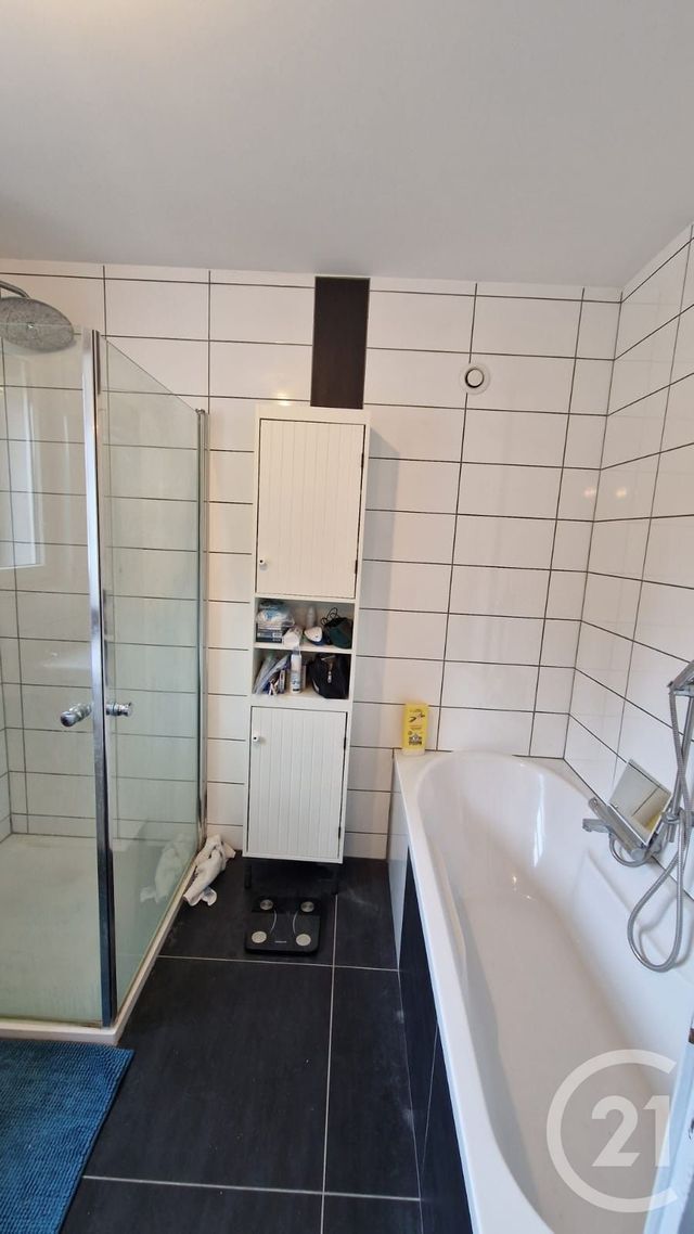 Appartement F5 &agrave; louer - 5 pi&egrave;ces - 149,42 m2 - Oye Et Pallet - 25 - FRANCHE-COMTE