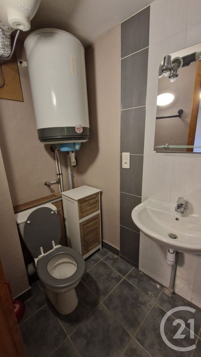 Appartement F1 bis &agrave; louer - 2 pi&egrave;ces - 61,14 m2 - Pontarlier - 25 - FRANCHE-COMTE