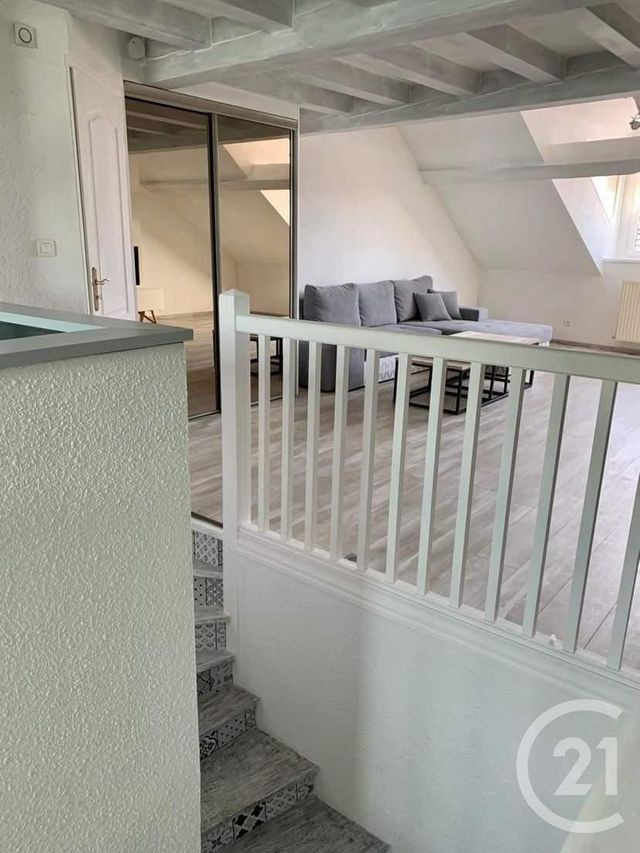 Appartement Duplex &agrave; louer - 2 pi&egrave;ces - 58,46 m2 - Pontarlier - 25 - FRANCHE-COMTE