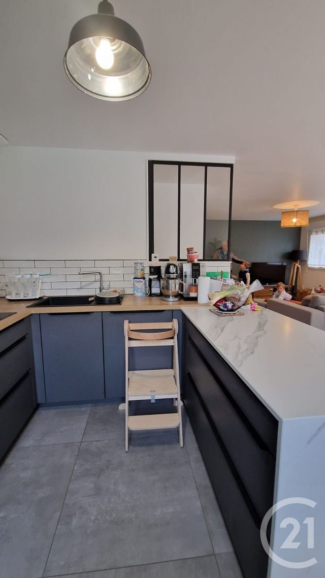 Appartement F4 &agrave; louer - 4 pi&egrave;ces - 88,63 m2 - Pontarlier - 25 - FRANCHE-COMTE