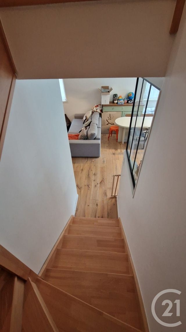 Appartement F4 &agrave; louer - 4 pi&egrave;ces - 88,63 m2 - Pontarlier - 25 - FRANCHE-COMTE