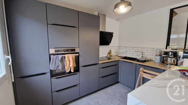 Appartement F4 &agrave; louer - 4 pi&egrave;ces - 88,63 m2 - Pontarlier - 25 - FRANCHE-COMTE
