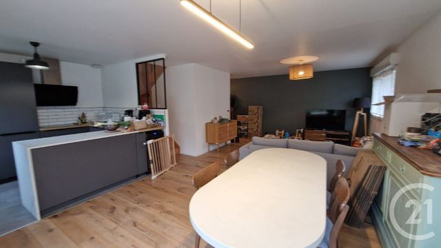 Appartement F4 &agrave; louer - 4 pi&egrave;ces - 88,63 m2 - Pontarlier - 25 - FRANCHE-COMTE