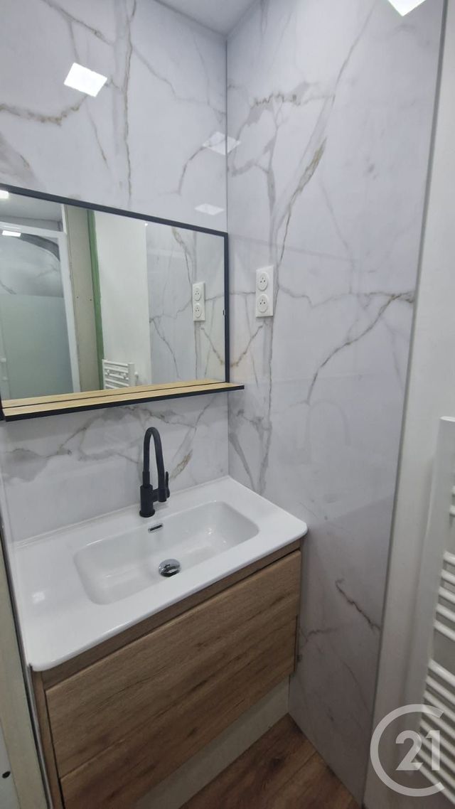 Appartement F3 bis &agrave; louer - 4 pi&egrave;ces - 123 m2 - Sombacour - 25 - FRANCHE-COMTE