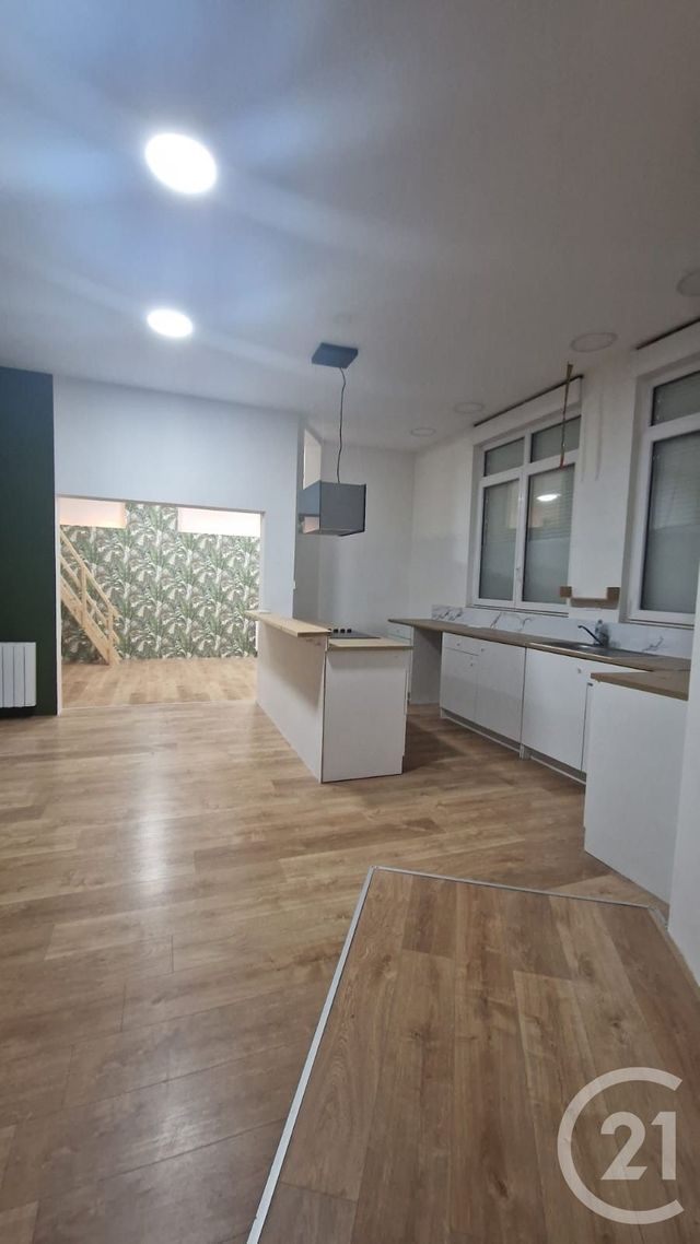 Appartement F3 bis &agrave; louer - 4 pi&egrave;ces - 123 m2 - Sombacour - 25 - FRANCHE-COMTE