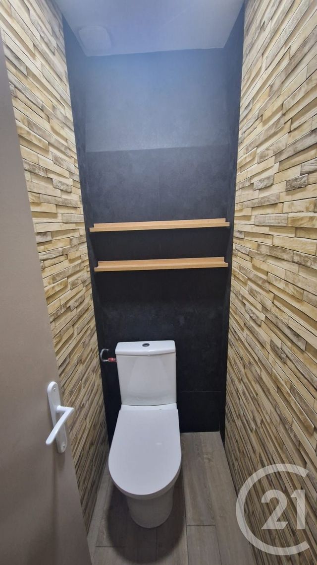 Appartement F3 bis &agrave; louer - 4 pi&egrave;ces - 123 m2 - Sombacour - 25 - FRANCHE-COMTE