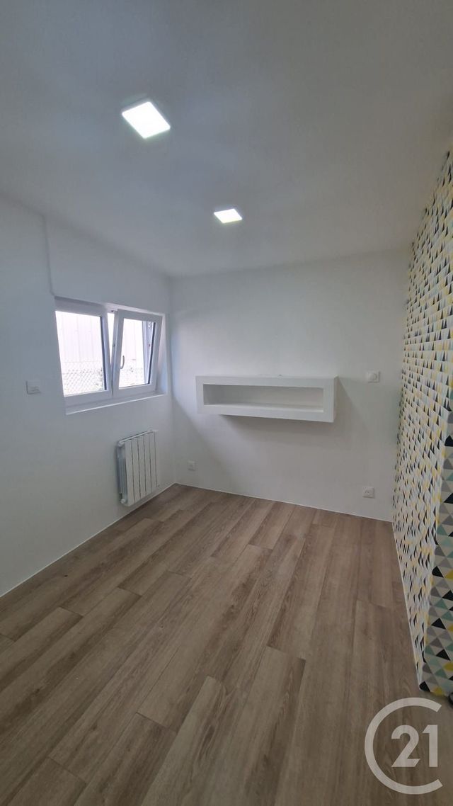 Appartement F3 bis &agrave; louer - 4 pi&egrave;ces - 123 m2 - Sombacour - 25 - FRANCHE-COMTE