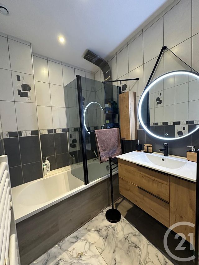 Appartement F3 &agrave; louer - 3 pi&egrave;ces - 68,08 m2 - Pontarlier - 25 - FRANCHE-COMTE