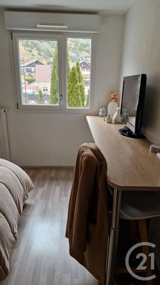 Appartement F3 &agrave; louer - 3 pi&egrave;ces - 64,23 m2 - La Cluse Et Mijoux - 25 - FRANCHE-COMTE