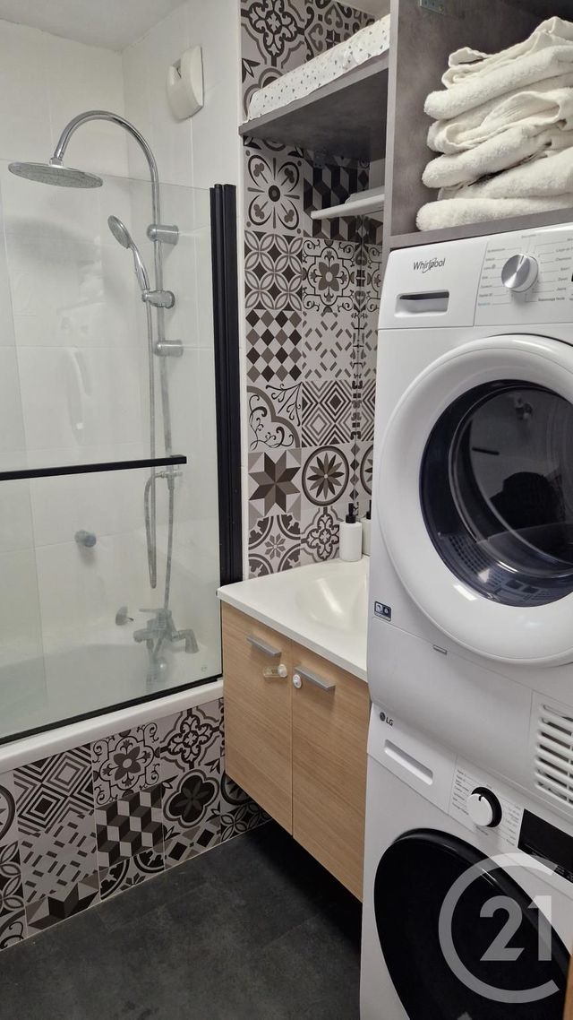 Appartement F3 &agrave; louer - 3 pi&egrave;ces - 64,23 m2 - La Cluse Et Mijoux - 25 - FRANCHE-COMTE