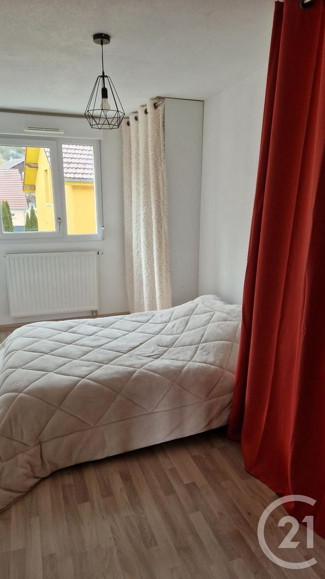 Appartement F3 &agrave; louer - 3 pi&egrave;ces - 64,23 m2 - La Cluse Et Mijoux - 25 - FRANCHE-COMTE