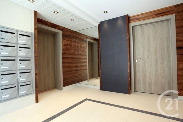 Appartement Studio &agrave; louer - 1 pi&egrave;ce - 30 m2 - Pontarlier - 25 - FRANCHE-COMTE