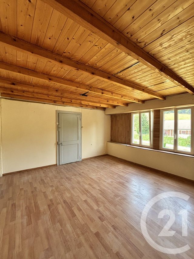 Appartement T5 &agrave; vendre - 6 pi&egrave;ces - 110,18 m2 - Verrieres De Joux - 25 - FRANCHE-COMTE