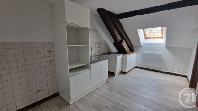 Appartement F4 &agrave; louer - 5 pi&egrave;ces - 85 m2 - Pontarlier - 25 - FRANCHE-COMTE