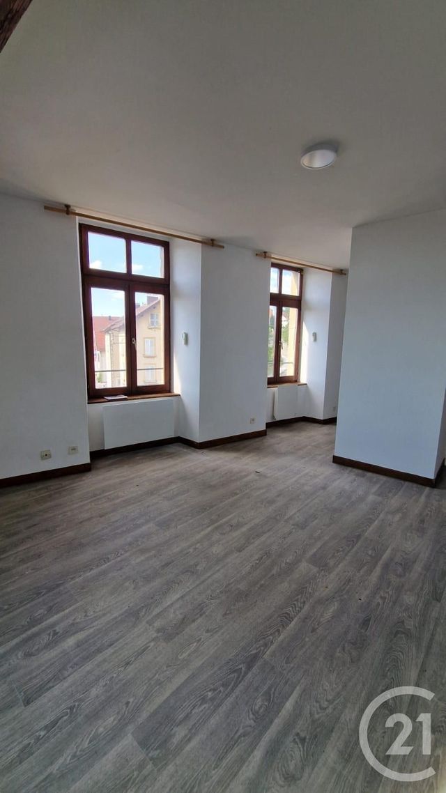 Appartement F4 &agrave; louer - 5 pi&egrave;ces - 85 m2 - Pontarlier - 25 - FRANCHE-COMTE